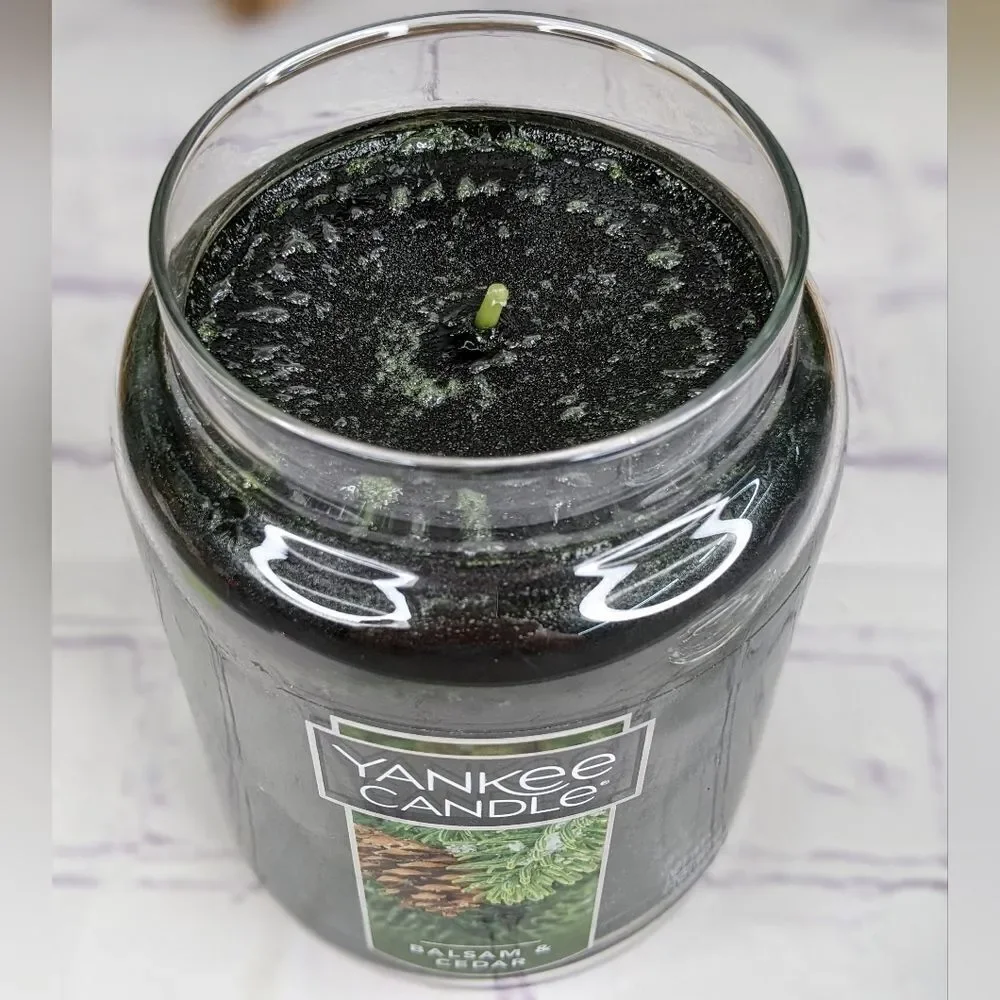 Yankee Candle Balsam and Cedar 22 oz. Original Large Jar Candle